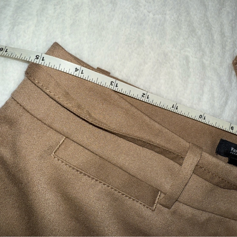 White House Black Market Tan Women's Capris Size 6R - Picture 3 of 9
